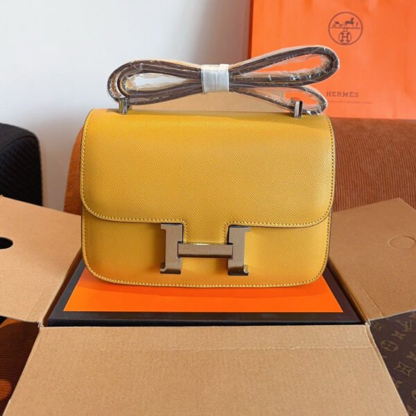 93E7ECB0-1CC2-B392-4A54-458D05649017.jpg Constance 23 Bag Palladium Hardware - Dark Grey