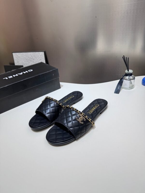 Chanel Women's Logo 25ss CC Sandal