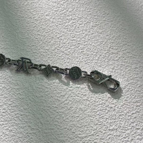 948C7607-EEFD-760D-CF10-9A25F92DB958.jpg Monogram Craggy Bracelet