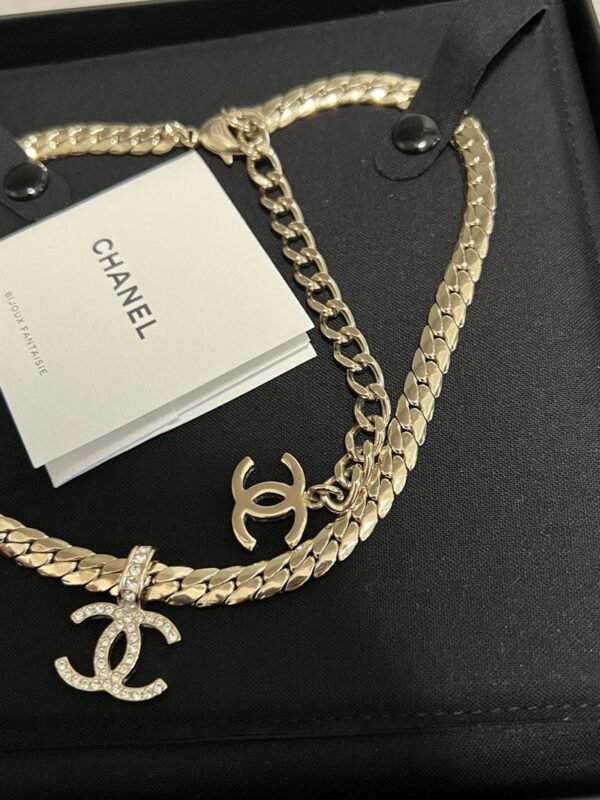 959FF0BE-316E-7BA5-01C6-19A795917DE7.jpg Necklace Choker