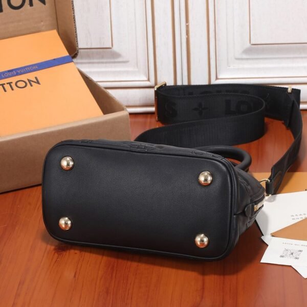 Louis Vuitton M59793 Alma BB