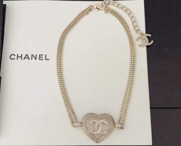 98DCA259-A3A9-68BE-5AC8-8D709BBCF90E.jpg Wheat Heart Peach Heart Hollow Double C Double Chain Necklace