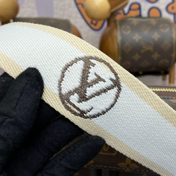 996BB47F-3D59-394D-E4A4-8202DBC1D0DA.jpg Louis Vuitton M46999 Vibe