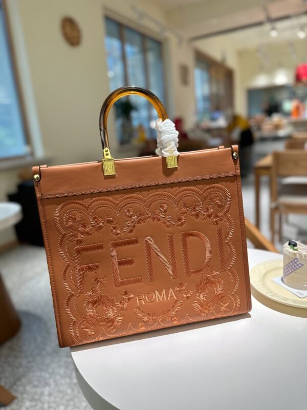 Fendi Sunshine Medium - Beige