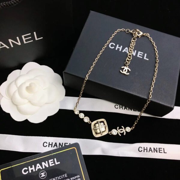 CC Necklace 0027