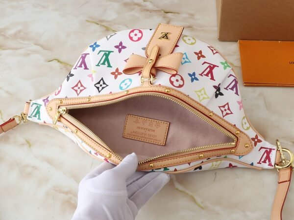 9DD323E1-1869-3E5E-F03C-5450E34AAFB7.jpg Louis Vuitton M13660 LV X TM High Rise