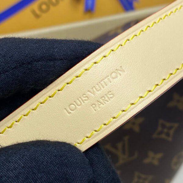 Louis Vuitton Slouchy PM M11952