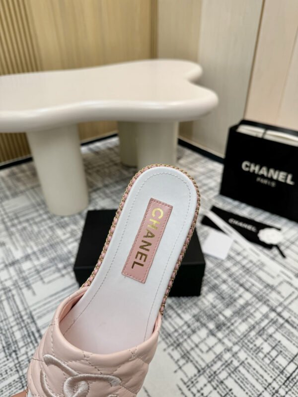 Chanel Women's Logo 25ss CC Sandal