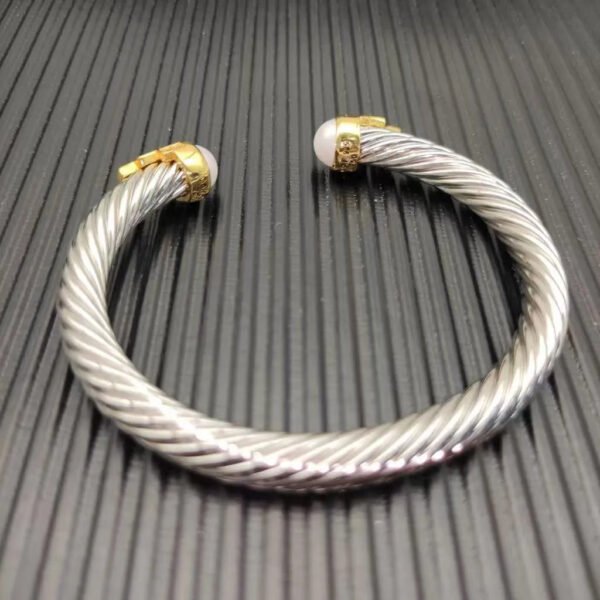 9F173336-5C16-BBA7-21BF-2A5660EB539E.jpg 7mm Cable Bracelet with Pearls & Diamond Accents ??Gold Cap