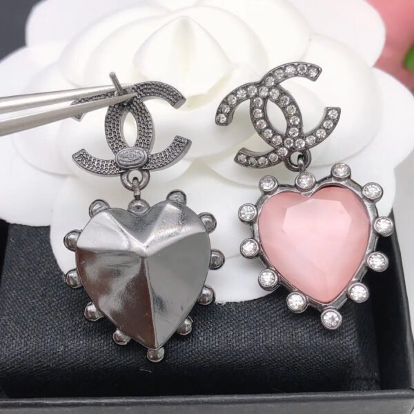A0E666D5-4D7A-8299-6B0B-D84A370CF22D.jpg cc Earrings