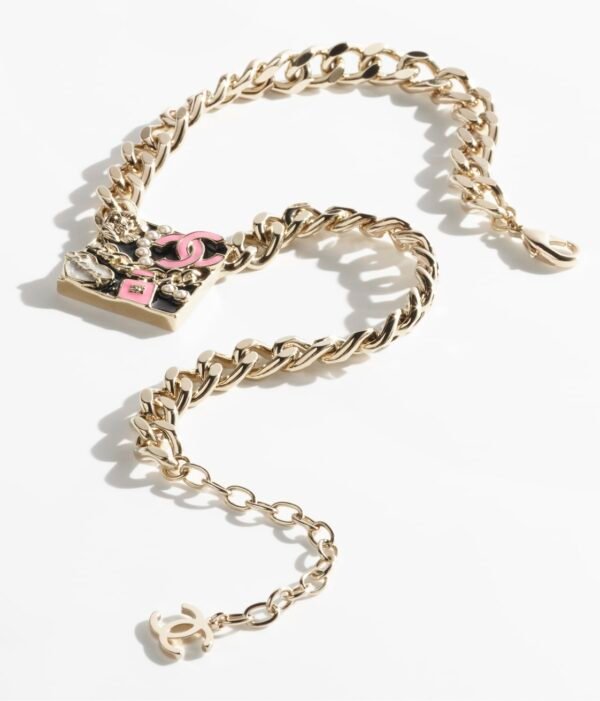 A10BD847-4C6D-9DDB-C5F9-EE56ED5EAF25.jpg NECKLACE