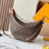 A120765F-0AB4-07FF-3CFA-DF35958CB2CC.jpg Louis Vuitton Loop Hobo M46311
