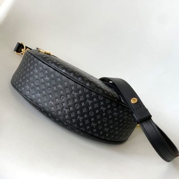 Louis Vuitton Loop M22591
