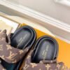 A15A92A4-DCD3-FF49-B6DC-E43AE769AB41.jpg Louis Vuitton Unisex Pool Pillow Comfort Sandal