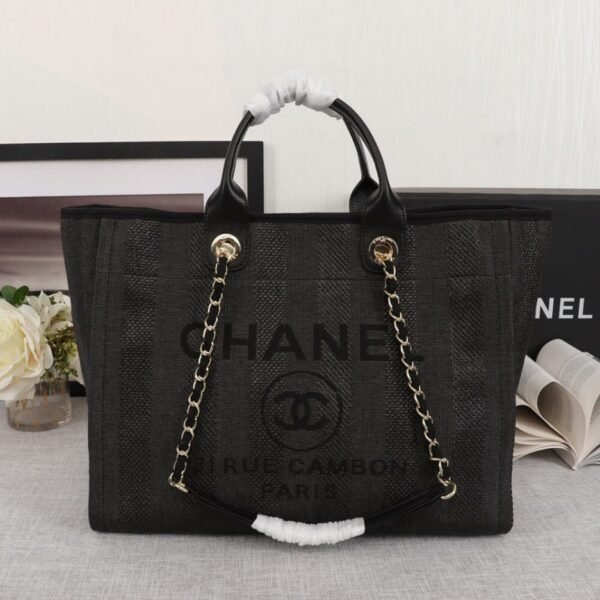 A163925D-510F-5E7C-45AC-7C87777B32C9.jpg CHANEL Woven Straw Raffia Striped Medium Deauville Tote