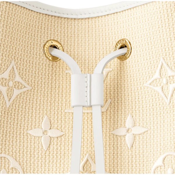 A498D9F1-9B36-A083-296D-E77A3B92D837.jpg Neonoe MM M22852