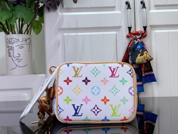 A5736C6B-0C5F-834A-D13A-79099EDEAB4A.jpg Louis Vuitton M13089 LV x TM All In BB