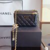 Clutch with Chain - black