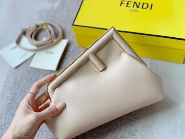 A68FC1F3-79FA-F6AD-DD1F-997CCF2B42E6.jpg Fendi First Medium Bag - Medium