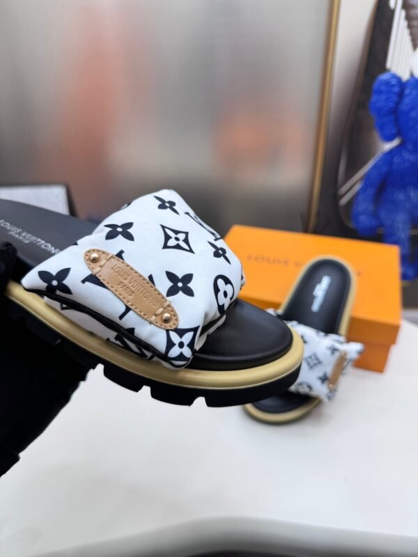 Louis Vuitton Women's Pool Pillow Comfort Sandal