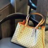 AA1082C3-6677-F197-BFFE-9C7DF41EE3CE.jpg GUCCI GG Emblem medium tote bag