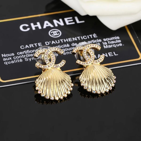 CC Earrings 0008