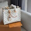Louis Vuitton M24708 OnTheGo MM