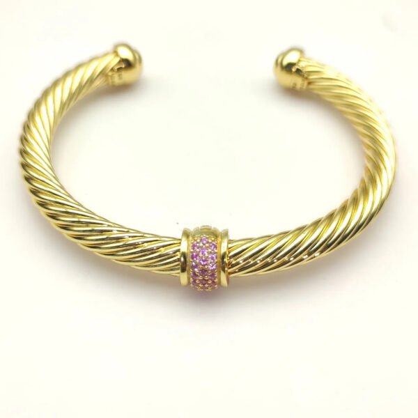 Classic Cable Station Bracelet 18K Yellow Gold and Pave Diamonds, 7mm