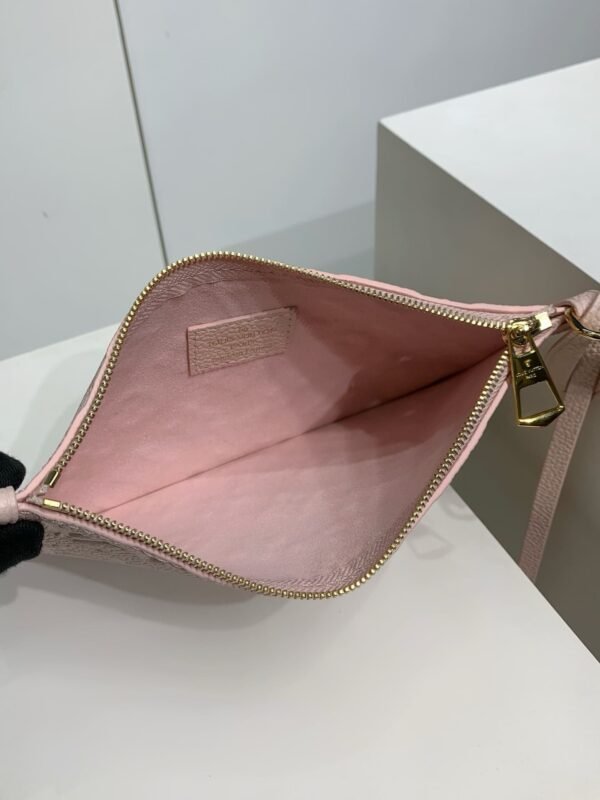 Louis Vuitton M47082 CarryAll PM