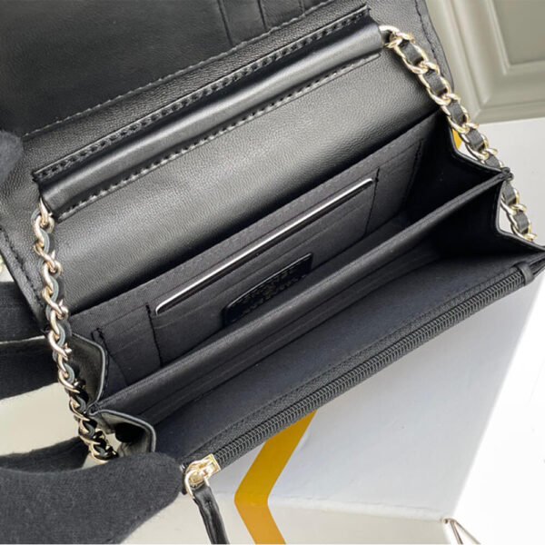 Chanel MINI Wallet On Chain