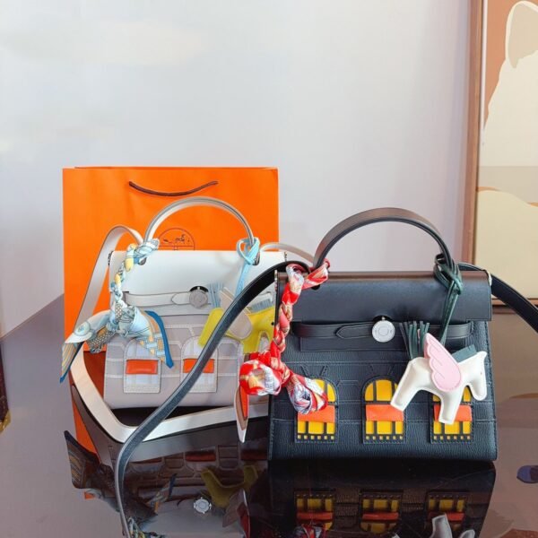 B11CEFC4-F168-1F56-4A39-4A0D7FCE024F.jpg Birkin 25 Black Bag - Black