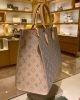 Louis Vuitton OnTheGo MM  M12415