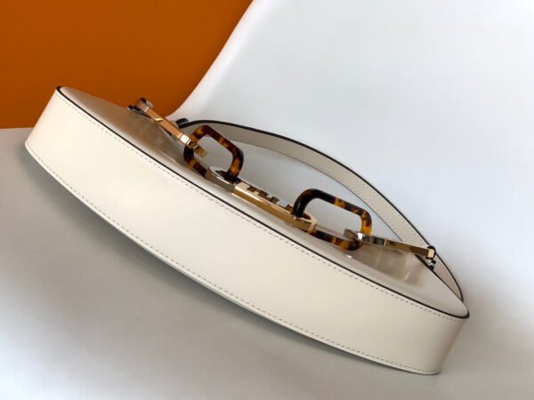 B387B009-0FA6-640E-37BA-3F02F2C8B48F.jpg Fendi O'lock Swing Bag