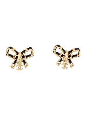 B3BE215A-9BAD-D318-481B-B21D4EE814E6.jpg 2022 Leather Bow CC Stud Earrings