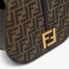 B695F21C-81BE-F938-AEE3-0A4C9C7861D1.jpg Fendi C'mon Medium