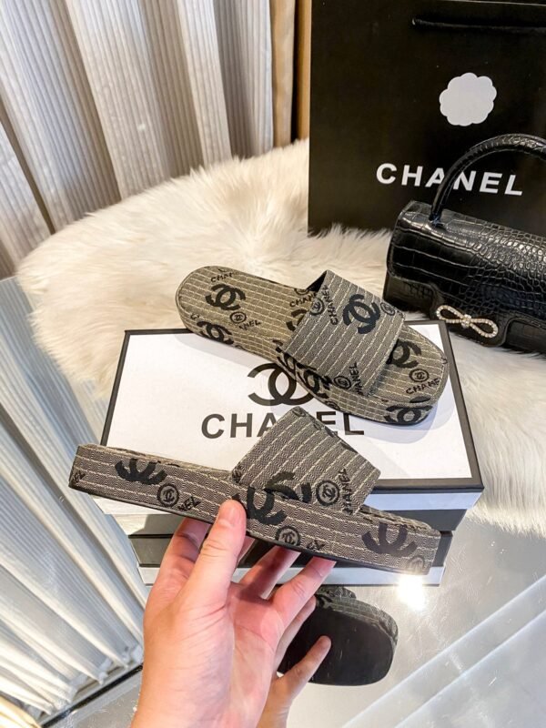 Chanel Women's Logo 25ss CC Sandal