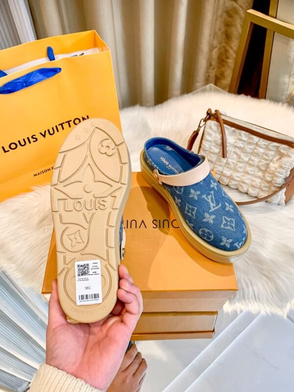 Louis Vuitton Women's Pool Pillow Comfort Sandal