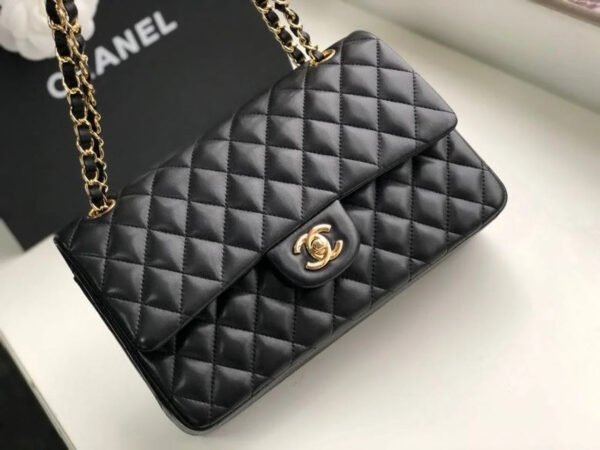 Chanel Classic Handbag Gold Toned Hardware BlackFor Women, Women&rsquo;s Bags, Shoulder And Crossbody Bags 10.2in/26cm A01112