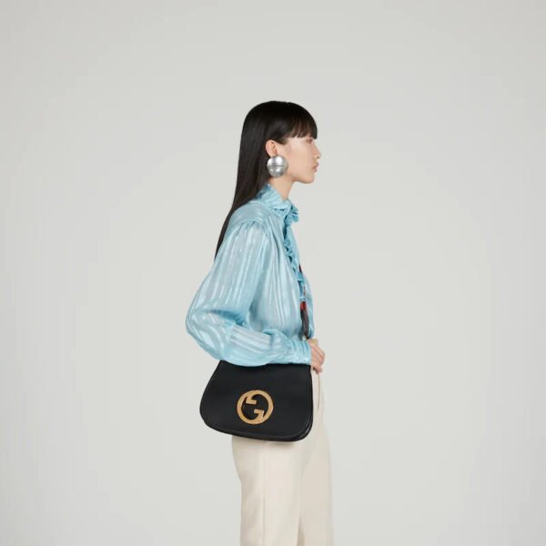 BA8924F2-696C-065A-6159-148B01642052.jpg BLONDIE TOP HANDLE BAG