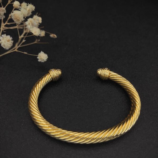 Classic Cable Bracelet Yellow Gold and  Half Diamonds 7 MM