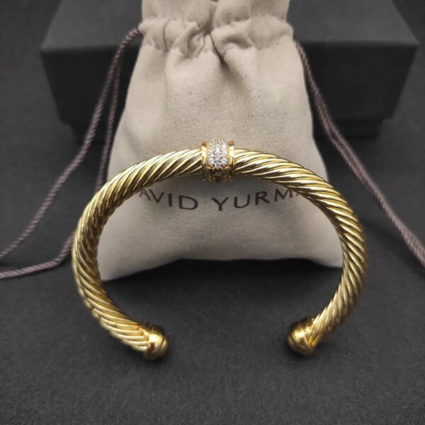 Classic Cable Station Bracelet 18K Yellow Gold and Pave Diamonds, 7mm