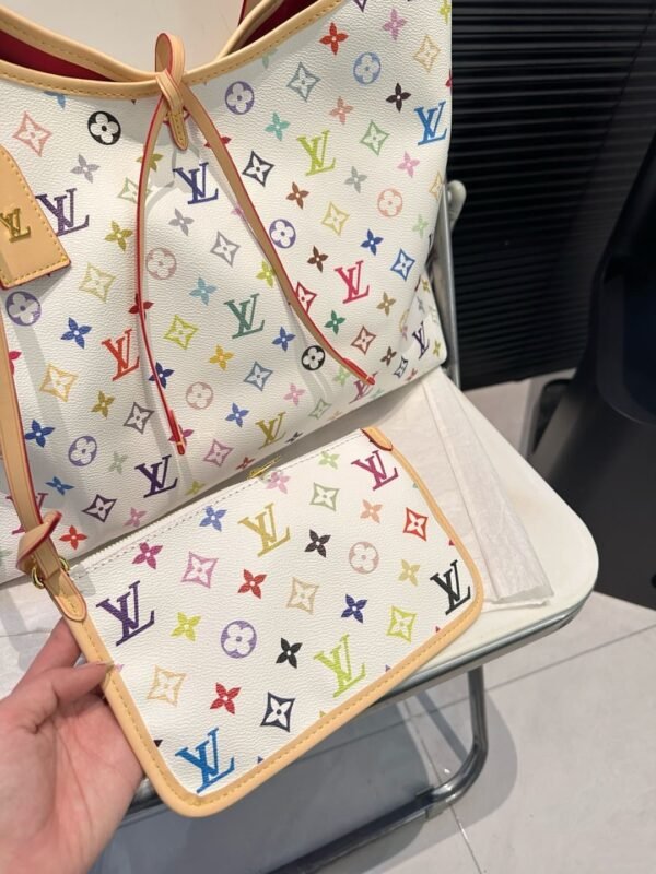 Louis Vuitton Carryall PM M13661