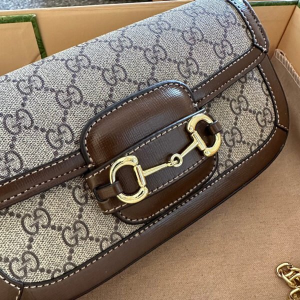 BE8F4FFC-0DA7-D894-2D4D-00EFC5DF214D_85af862a-28be-40da-97be-d9d5c6396f0e.jpg HORSEBIT 1955 SMALL SHOULDER BAG