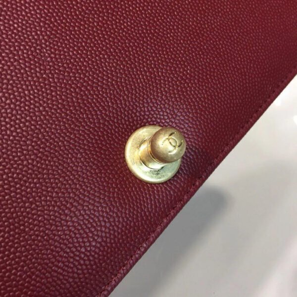 Chanel Boy Handbag Gold Toned Hardware Burgundy For Women, Women&rsquo;s Bags, Shoulder And Crossbody Bags 9.8in/25cm A67086