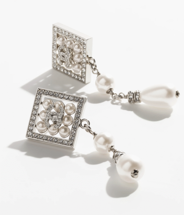 C12CF68C-D59D-C8D8-F716-0A4A9DA1ADE8.png PENDANT EARRINGS