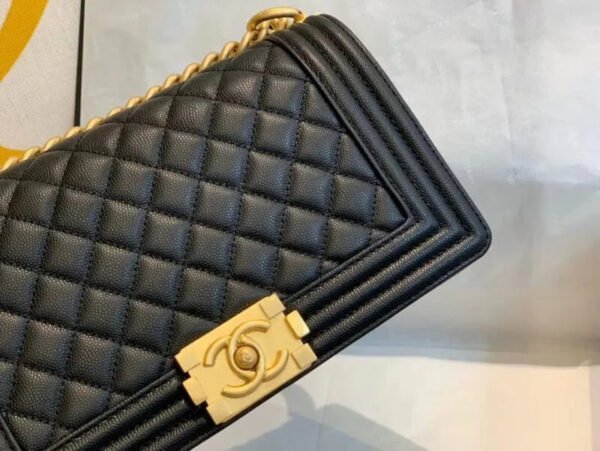Chanel Boy Chanel Chain Shoulder Bag A67086 Caviar Skin Black Used Women Shw