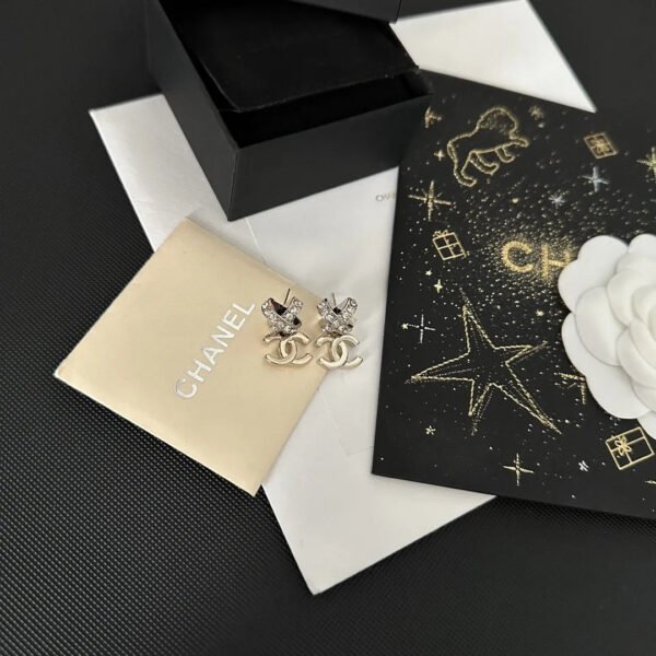 C1D2EC56-75A9-FF9A-B5AD-50ABB0EEB45C.jpg CC Earrings 0021