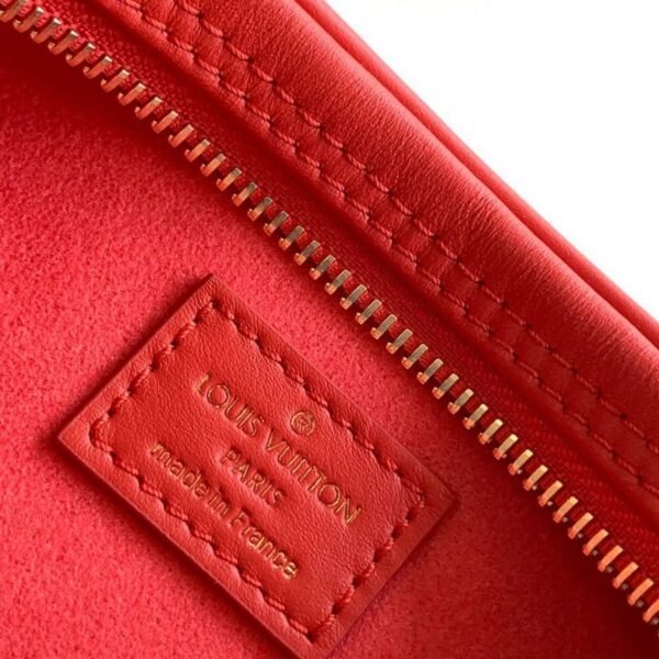 Louis Vuitton Loop M22594