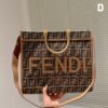C42447E9-A80A-A6C3-E098-A7B506BA936B.jpg Fendi Sunshine Medium