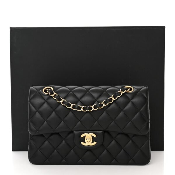 C5DFD636-5BF3-8EE9-EB73-930362CCCEA8.jpg Lambskin Quilted Small Double Flap Black